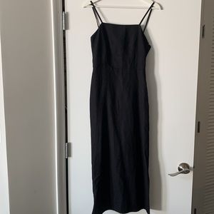 Beautiful new linen dress (away on vacation between 7/23 and 8/27)